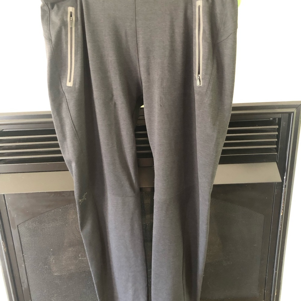 ARCTERYX men’s pants size Large